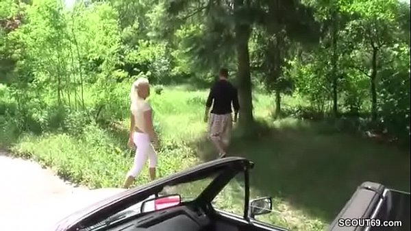 Gerade_kennen gelernt und direkt am Waldweg gefickt