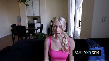 Nonton Big Tits Babe Gets Horny And Naughty With Stepdaddy thumbnail