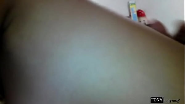 Se&ntilde;or tony el culo se hizo para salir no para gozar por el culo no es hoyo equivocado 