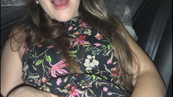 Play MP4 - Sentei no pau dele no carro at&eacute; ele gozar na minha buceta