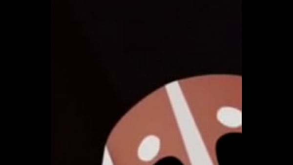 Chica de fiesta en motel