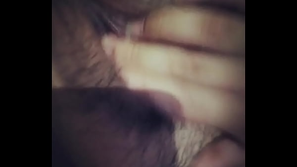 Gordita mojadita y arrecha quiere pinga con_urgencia