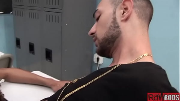 03-1011 Leon Holt   Rogelio Hernandez TEASER ENCODES1057 rawrods - High 