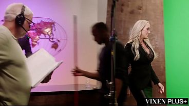 VIXENPLUS American MILF Episode 3 - A Behind the Scenes Look