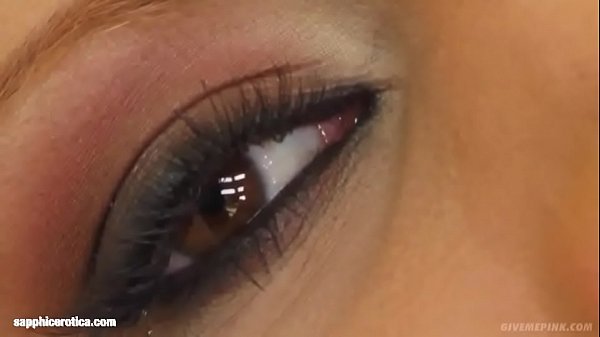 Play MP4 - Solo girl Jessie masturbating at SapphiX