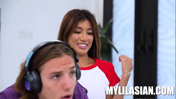 Play MP4 - Horny Asian Whore Seduces Axel for White Cock Pounding&excl;