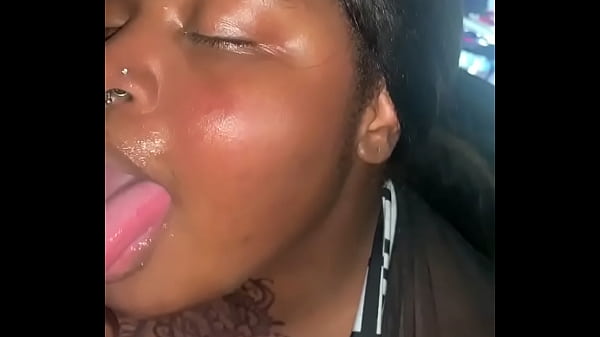 Von dutch gets top from houston queen