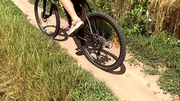 Left for nature and i fucked erica and cum on the grass