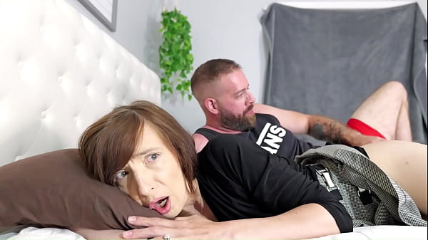 Play MP4 - I sneak into my Stepmoms bed and FUCK HER - Leaving her creampied&period; OMG THE CUM&period;