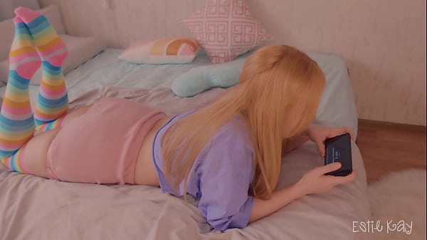 Play MP4 - Step sister sucking cock while she playing and gets anal fuck as reward