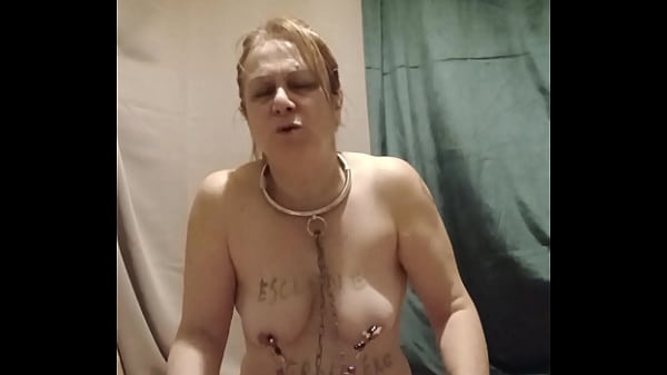 2025 11 17 Esclave F humiliee autoseance uro et coups de ceinture 