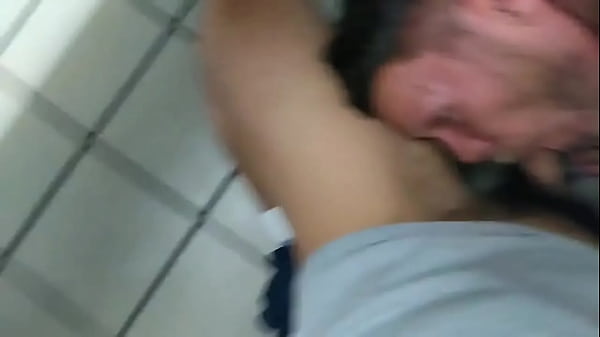 Play MP4 - understall at work