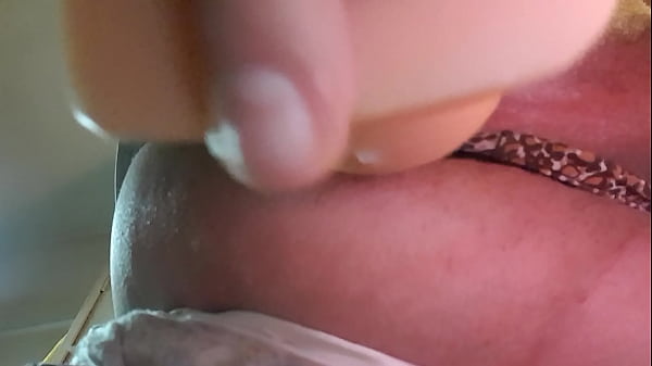 Play MP4 - MASTURBANDOME CON MI JUGUETE MAS GRUESO