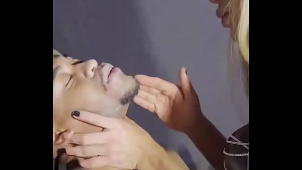 Play MP4 - Paloma Veiga de um jeito que voc&ecirc; nunca viu&excl;