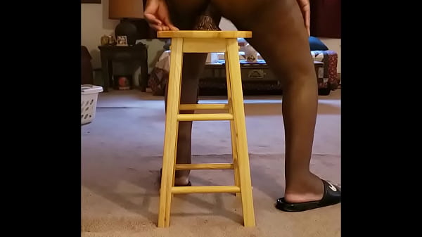 Play MP4 - Fat Boy Loves Cake