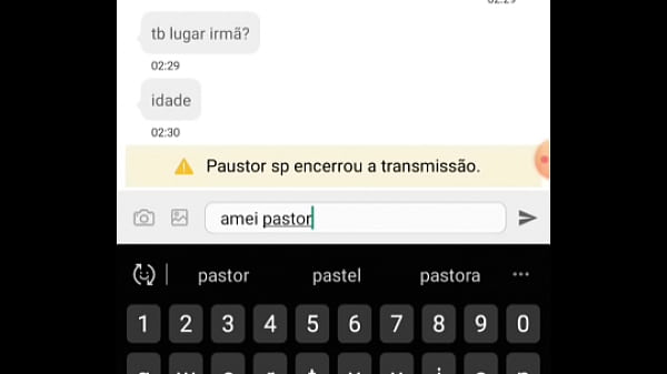 Pastor mostrando a pica no chat da uol