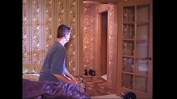 Play MP4 - This nice whore loves to meet strangers and fuck them instantly