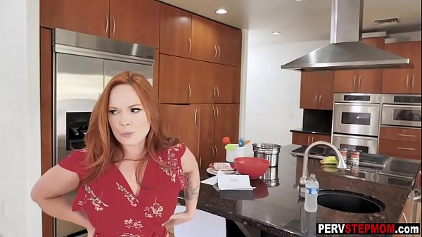 Crazy_redhead MILF stepmom dropped downon her knees