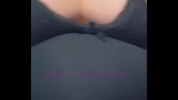 Nonton Emerald Green Dress, Goes Good With Pink.your Up... thumbnail