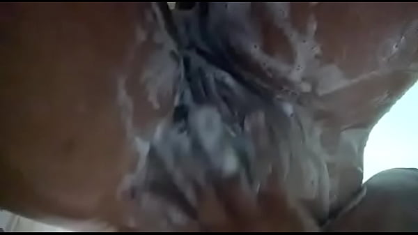 Ciririca no chuveiro