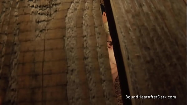 Play MP4 - Horny Big Ass Voyeur Lesbian Slave Masturbates And Orgasms