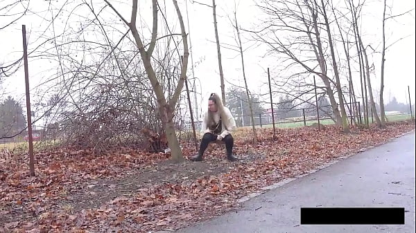 Pausing to pee