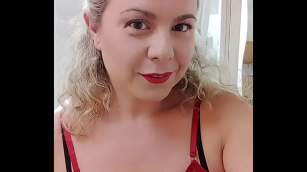 Nonton Bah Alors, Tu Fantasmes Sans M&ecirc;me Avoir Vu Toutes Mes Folies ? Il Est Temps... thumbnail