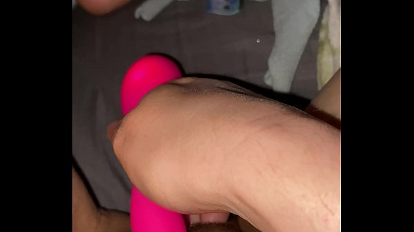 Play MP4 - Watch young slut orgasm hard