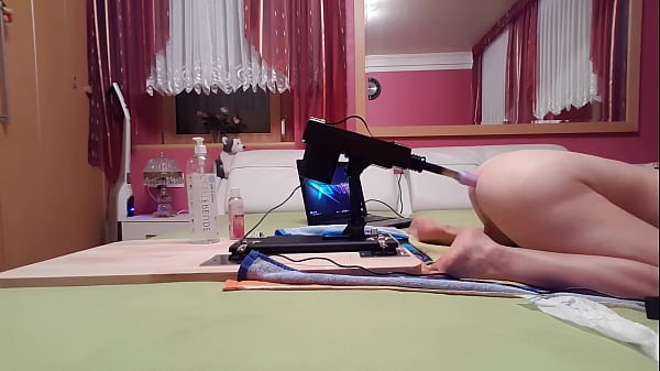 Play MP4 - In den Arsch gefickt