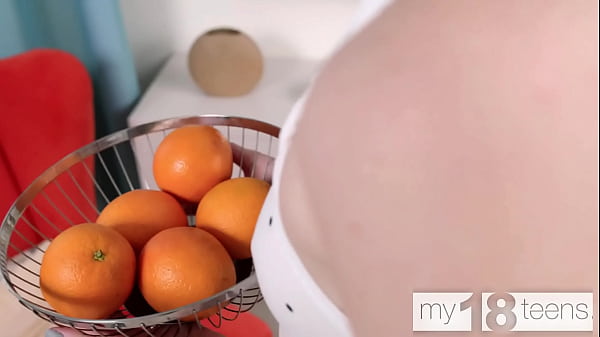 Nonton My18teens - Stunning Girl Julia Morozzi With A Hairy Pussy Masturbates thumbnail