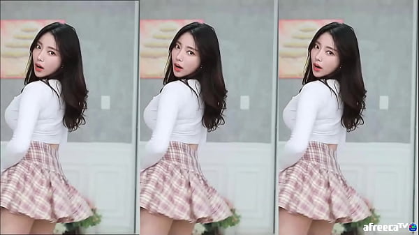 Korean cam girl