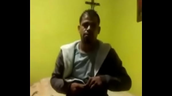 Desnudo por un papasito