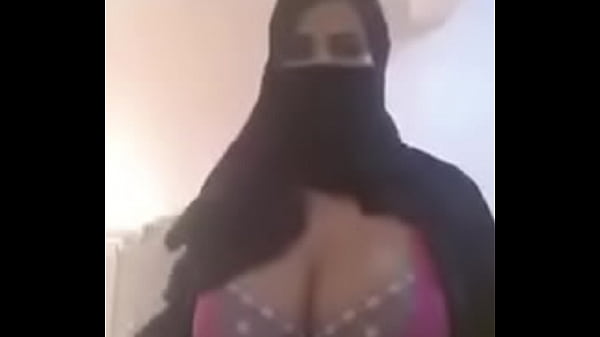 Arab girl showing boobs on webcam