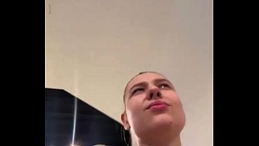 Nonton Playing In The Fitting Room thumbnail