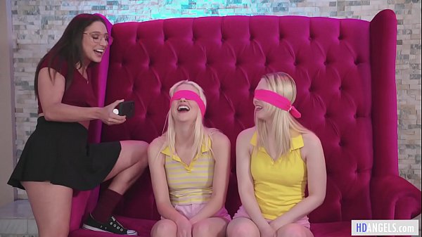 Play MP4 - Booty lesbian friends have fun - Abella Danger&comma; Chloe Cherry and Lily Rader