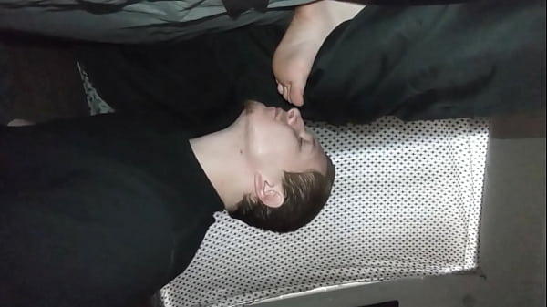 Masturbating bandsuckingLil toes