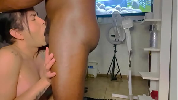 Divino Darle Un Buen Oral thumbnail