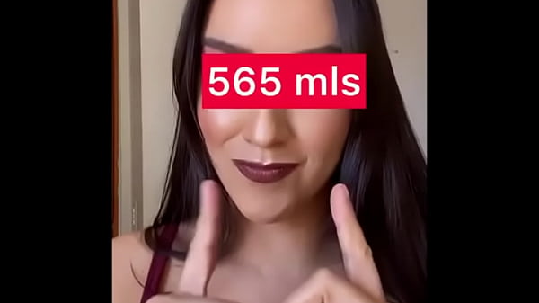 brazillian babe looking hot as fire 