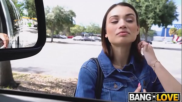 Play MP4 - Liv Wild Fucks in the Bus to Get a Job