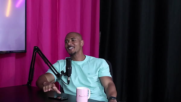 Ele foi com tesão e na hora do sexo deu_tudo errado e muita gente tem umtabu sobre brochar mas_Lucas Ferraz SHEER RED