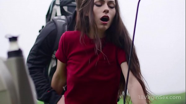 18 Virgin Sex - Sexy chick waits for help and a bright_orgasm in_doggy style