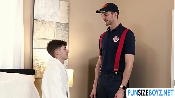 Dex Devall Got A Surprise From Guy Spencer And They Start Kissing Each Other On The Bed.after That,dex Throats Spencers Big Dick thumbnail