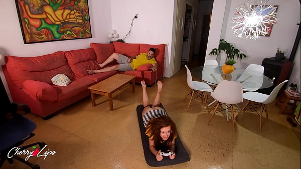 Gamer Girl Play Fall Guys thumbnail