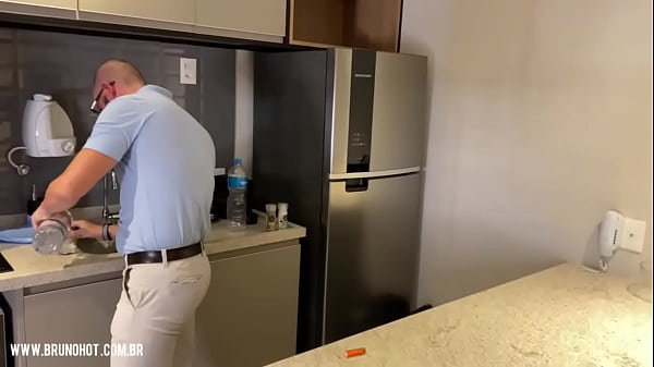 Play MP4 - MOTORISTA DE APLICATIVO FODE PASSAGEIRO &comma; VIDEO COMPLETO NO RED