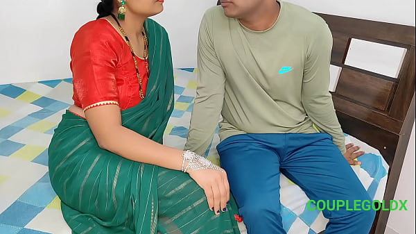 Play MP4 - कोमल के पति ने अपने दोस्त को भेजा घर पर पत्नी बोली टकले अंकल चोदो मुझे जोर से