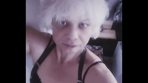 En manque de bite tu me pr&ecirc;te la tienne 