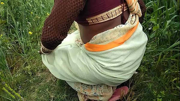 Play MP4 - Indian Outdoor Sex Desi Teen Fucking In Hindi