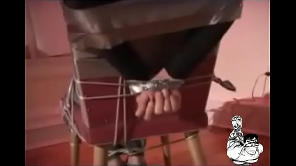 Man tied up / Hombre Atado. 