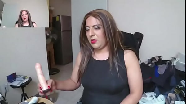 Dildo Y Chica Transexual Gorda thumbnail
