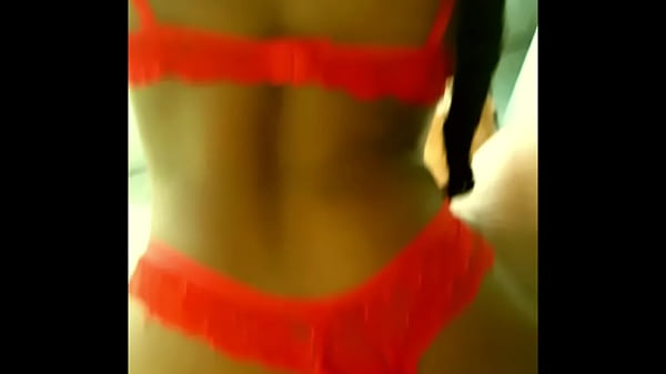 halloween_priminha gostosa de calcinha na cozinha comi o cu_anal dela tia nao pode saber